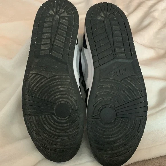 Jordan Low Shadow Black and White. Nike Air Jordan - Picture 6 of 11